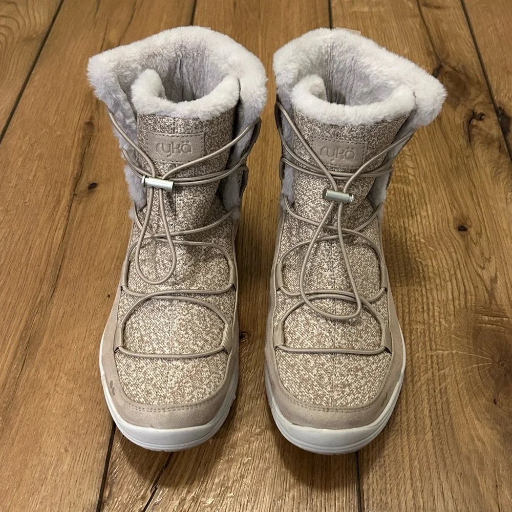 Ryka Aubonne Women's Ankle Bungee Lace Camel Brown Boots Women’s 10 Wide EUC